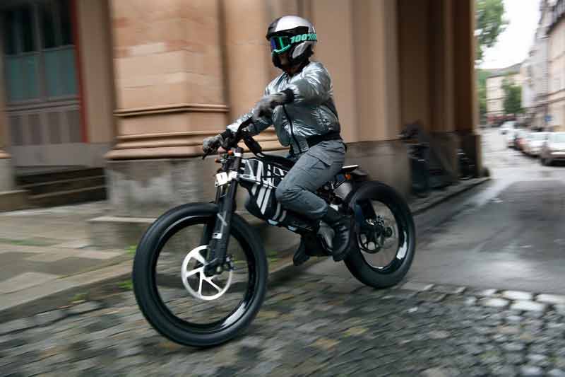 موتورسیکلت برقی BMW Motorrad Vision AMBY