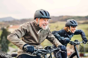 دوچرخه سواری سالمندان