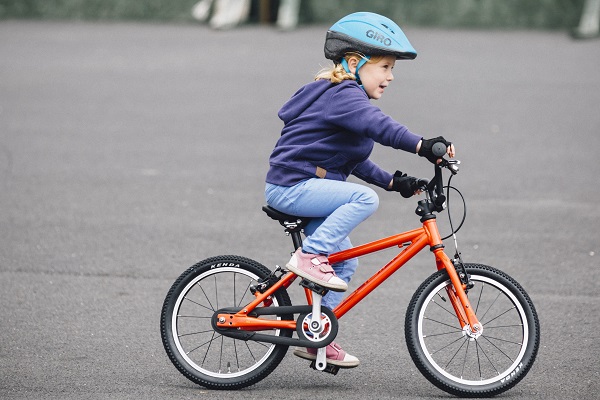 تاثیر دوچرخه سواری بر رشد کودکان